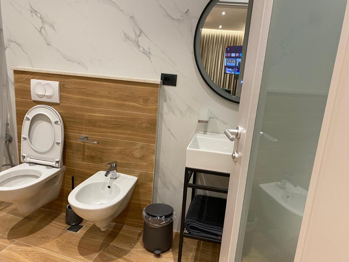 Vila-Amo, Suites&Rooms In Tirana Center Eksteriør billede
